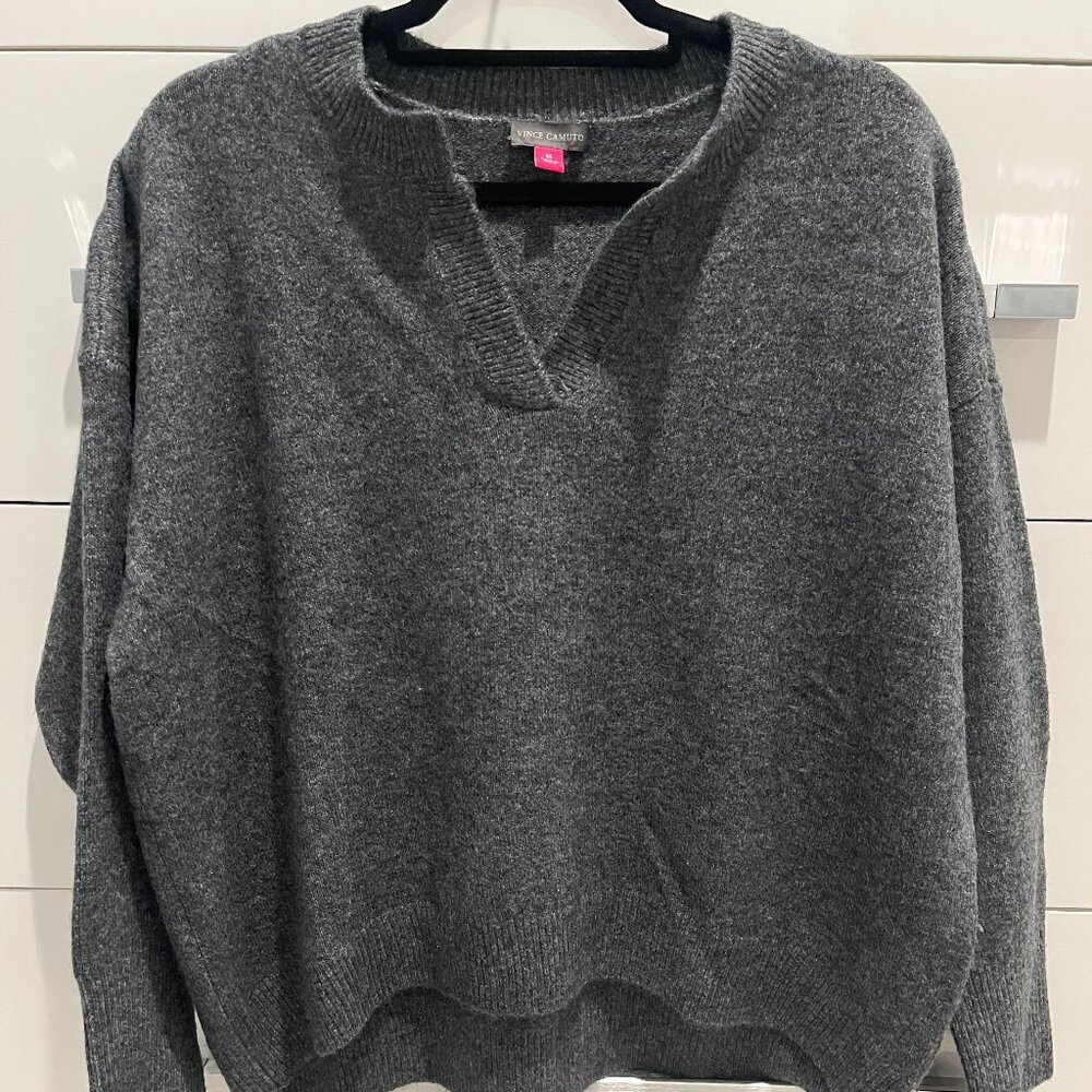 Vince Camuto Grey Sweater - SIZE M